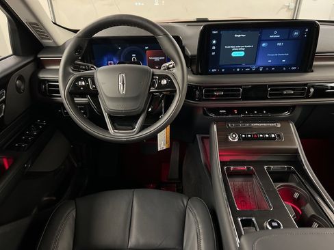 New 2026 Lincoln Aviator Reserve image 8