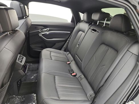 Used 2024 Audi Q8 e-tron Premium Plus w/ Premium Plus Package AWD/4WD image 13