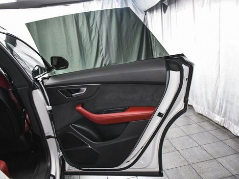 Used 2024 Audi SQ8 Premium Plus w/ Black Optic Package image 14