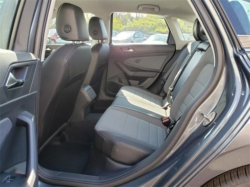 New 2025 Volkswagen Jetta SE image 7