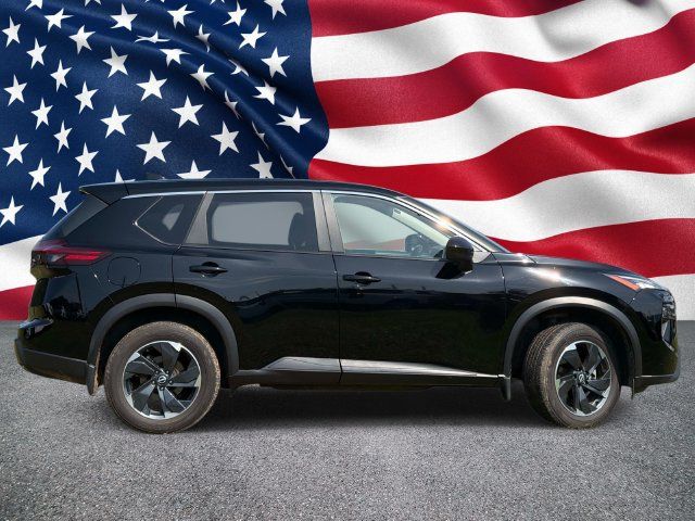 Used 2025 Nissan Rogue SV AWD/4WD image 4