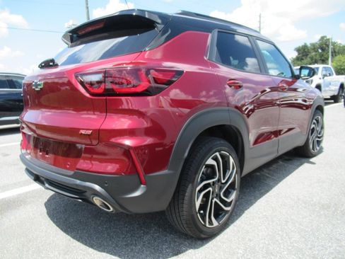 Used 2025 Chevrolet TrailBlazer RS w/ Driver Confidence Package FWD image 4