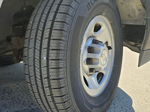 Used 2022 Chevrolet Express 3500 w/ Power Convenience Package image 18