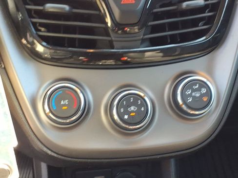 Used 2022 Chevrolet Spark ACTIV FWD image 21