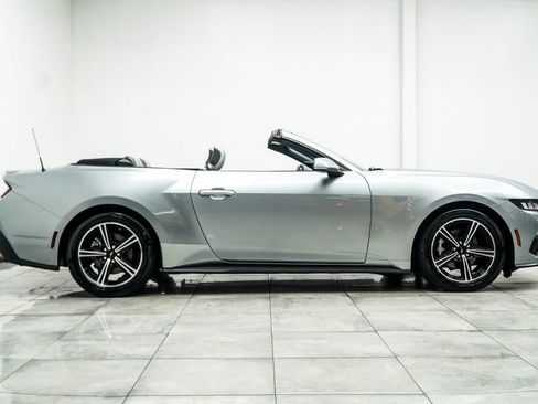 Used 2024 Ford Mustang Premium RWD image 8