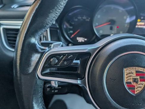 Used 2016 Porsche Macan S image 13