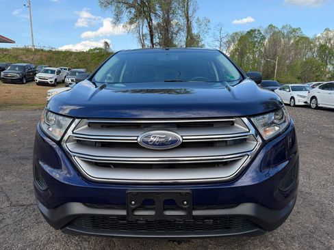 Used 2016 Ford Edge SE image 2
