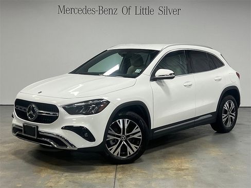 Used 2025 Mercedes-Benz GLA 250 4MATIC image 1