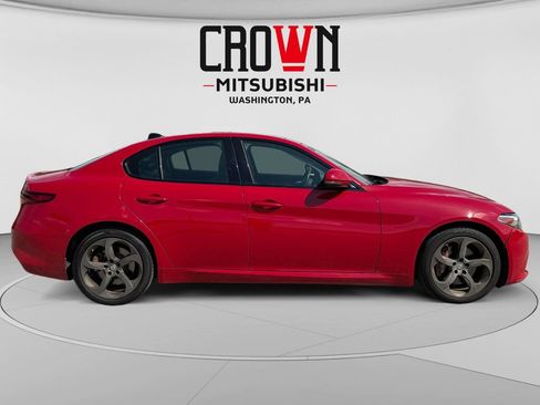 Used 2017 Alfa Romeo Giulia AWD image 2