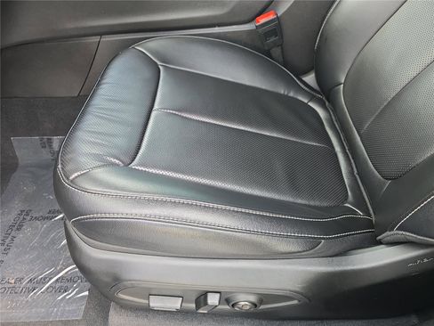 Used 2024 Jeep Grand Cherokee Limited w/ Luxury Tech Group II image 18