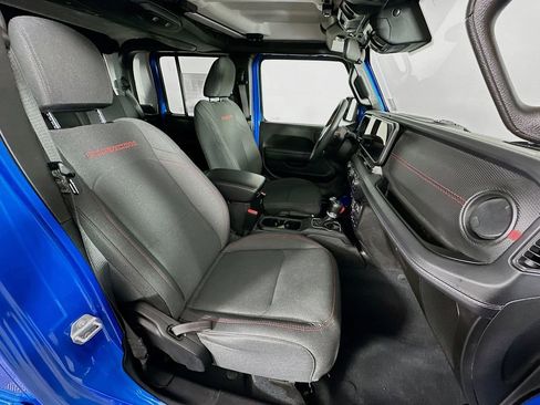 Certified 2025 Jeep Gladiator Rubicon w/ Convenience Group image 39