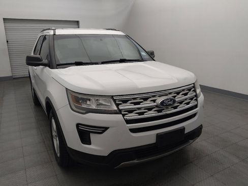 Used 2019 Ford Explorer XLT image 14