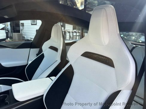 Used 2026 Tesla Model S Plaid AWD/4WD image 13