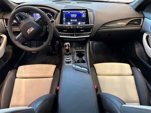 Used 2020 Cadillac CT5 V w/ Premium Package image 11