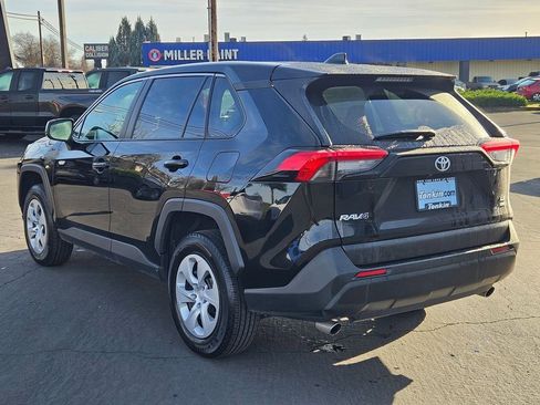 Used 2024 Toyota RAV4 LE image 4