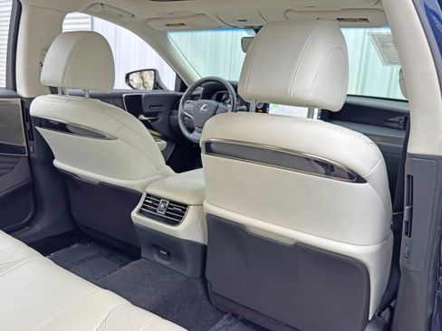 Used 2022 Lexus LS 500 image 38