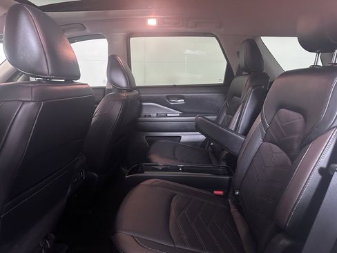 Used 2022 Nissan Pathfinder Platinum w/ Cargo Package image 20