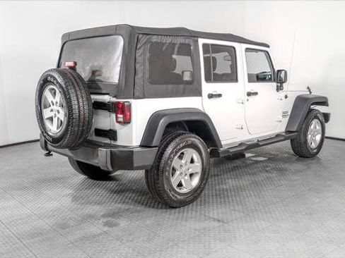 Used 2015 Jeep Wrangler Unlimited Sport w/ Quick Order Package 24S AWD/4WD image 7