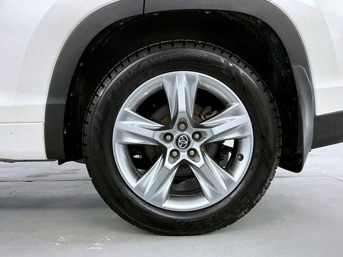 Used 2019 Toyota Highlander Limited w/ Protection Package #3 AWD/4WD image 24