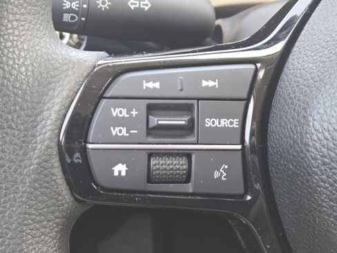 Used 2023 Honda Civic LX image 30