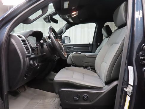 Used 2021 RAM 1500 Big Horn image 9