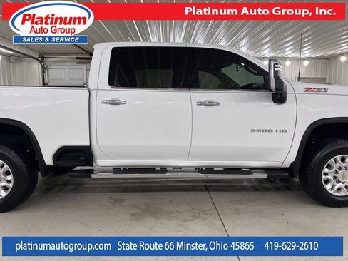Used 2021 Chevrolet Silverado 2500 LTZ w/ LTZ Convenience Package image 6