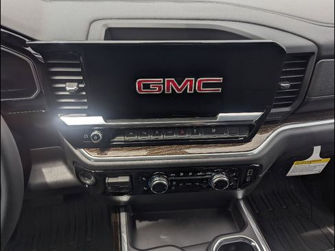 New 2026 GMC Sierra 1500 Elevation w/ Elevation Premium Package AWD/4WD image 24