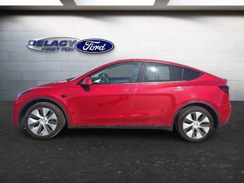 Used 2022 Tesla Model Y Long Range AWD/4WD image 3
