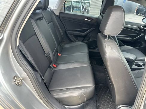 Used 2019 Volkswagen Jetta SE FWD image 30