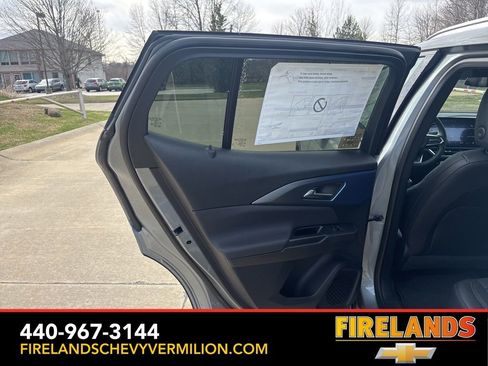 New 2026 Chevrolet Equinox EV LT image 46