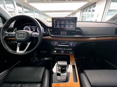 Used 2023 Audi Q5 2.0T Premium Plus w/ Premium Plus Package image 16