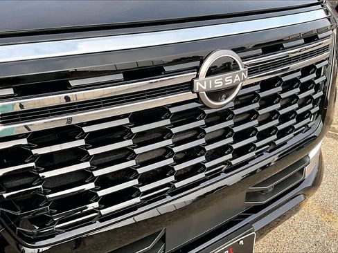 Used 2025 Nissan Armada Platinum Reserve AWD/4WD image 33