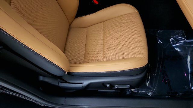 Used 2026 Lexus IS 350 F Sport w/ Accessory Package Z1 RWD image 36