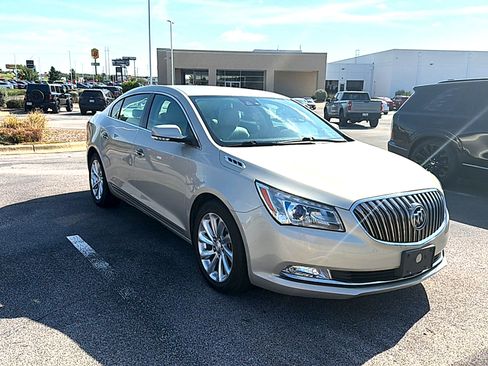 Used 2015 Buick LaCrosse Leather w/ Driver Confidence Package #1 FWD image 3
