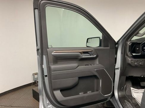 New 2026 Chevrolet Silverado 1500 LT w/ LPO, Dark Essentials Package image 9