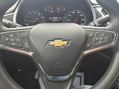 Used 2024 Chevrolet Malibu LT image 17