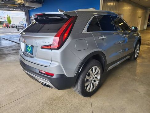 Used 2023 Cadillac XT4 Premium Luxury w/ Cold Weather Package AWD/4WD image 4