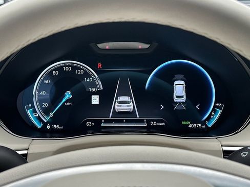Used 2025 Genesis Electrified GV70 Advanced w/ Prestige Package image 25