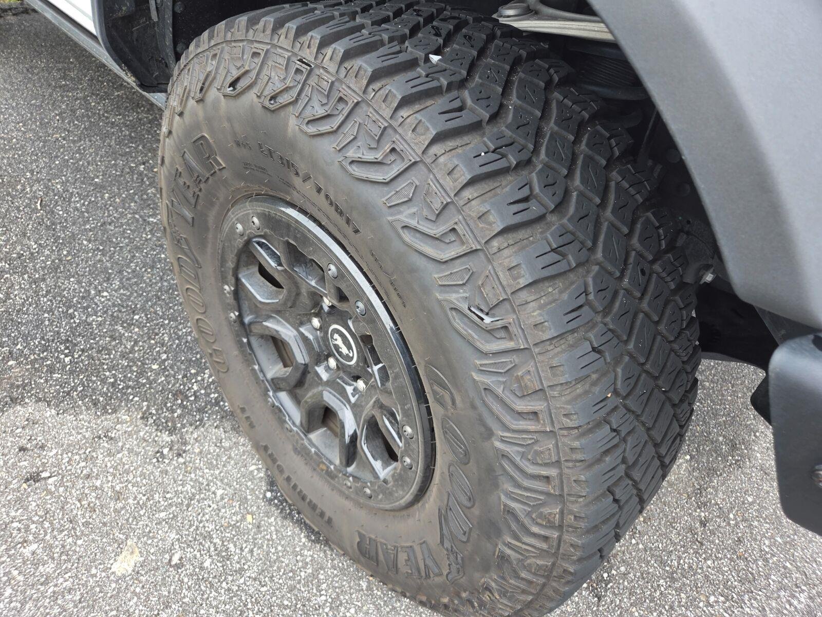 Used 2024 Ford Bronco Badlands AWD/4WD image 4