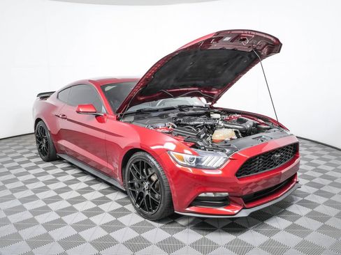 Used 2016 Ford Mustang Coupe RWD image 27