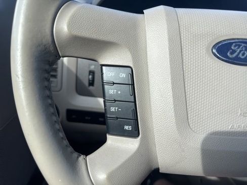 Used 2009 Ford Escape XLT AWD/4WD image 21