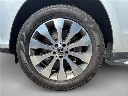 Used 2018 Mercedes-Benz GLS 450 4MATIC image 9