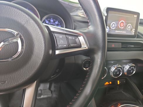 Used 2017 MAZDA MX-5 Miata RF Grand Touring image 15