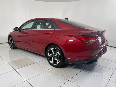 Used 2023 Hyundai Elantra Limited FWD image 7