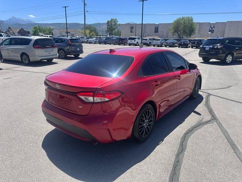 Used 2021 Toyota Corolla LE FWD image 16