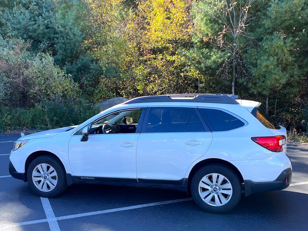 Used 2019 Subaru Outback 2.5i Premium AWD/4WD image 34
