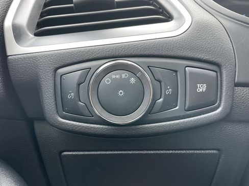 Used 2023 Ford Edge SEL image 44