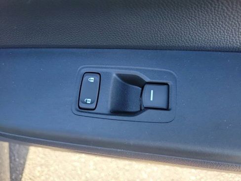 Used 2025 Honda CR-V Sport-L image 9