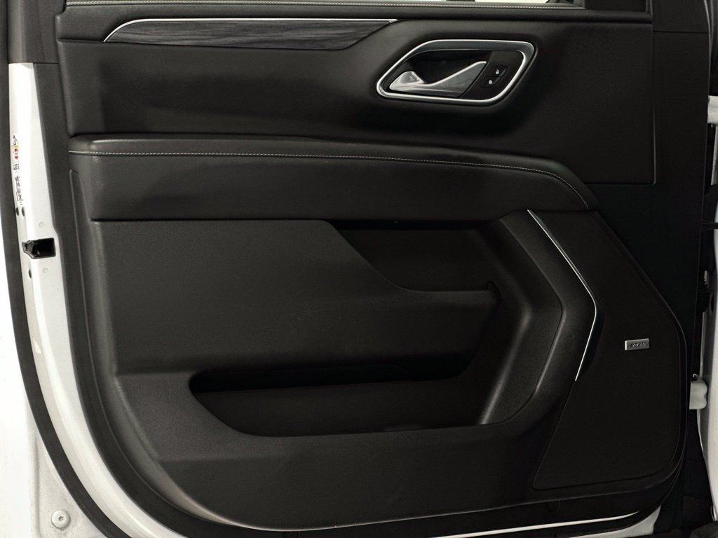 Certified 2024 GMC Yukon XL SLT RWD image 16