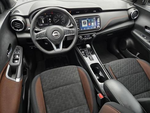 Certified 2023 Nissan Kicks SR FWD image 16
